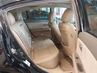 2007 Nissan Sentra 2.0 z VIN 3N1AB61E27L655448, wystawiony jako IAAI lot #41587772 z przebiegiem 184 202 mil mil oraz . Historia ofert i sprzedaży dostępna na DreamBid. Obrazek 8.