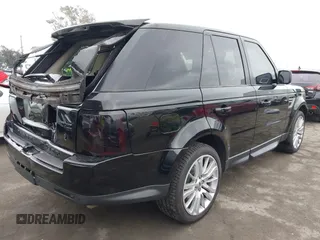 2011 Land Rover Range Rover Sport HSE Lux z VIN SALSK2D48BA260468, wystawiony jako IAAI lot #42203613 z przebiegiem 112 040 mil mil oraz . Historia ofert i sprzedaży dostępna na DreamBid. Obrazek 4.