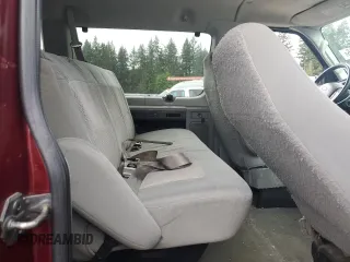 2006 Ford Econoline Passenger XL z VIN 1FBNE31L86DA52967, wystawiony jako Copart lot #57405515 z przebiegiem 121 515 mil mil oraz Szkody całkowita. Historia ofert i sprzedaży dostępna na DreamBid. Obrazek 11.