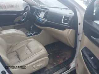 2015 Toyota Highlander Limited z VIN 5TDYKRFH0FS060168, wystawiony jako IAAI lot #41547029 z przebiegiem 196 906 mil mil oraz . Historia ofert i sprzedaży dostępna na DreamBid. Obrazek 5.