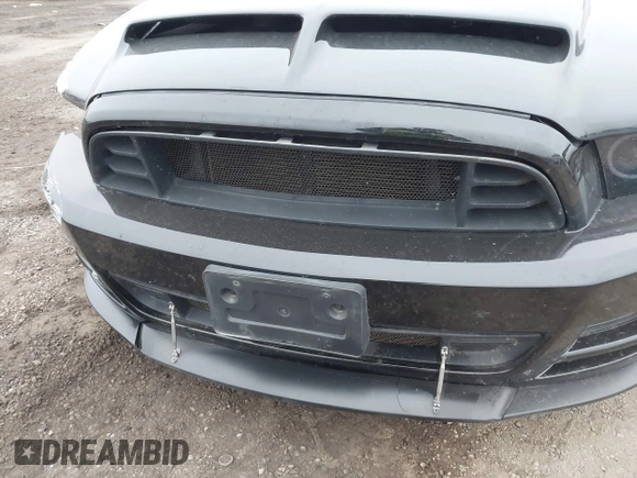 2013 Ford Mustang GT with VIN 1ZVBP8CF3D5240409, listed as a IAAI auction lot 41022550 with 133,744 mi miles. Bid and sale history available at carsss.com. Image 21.