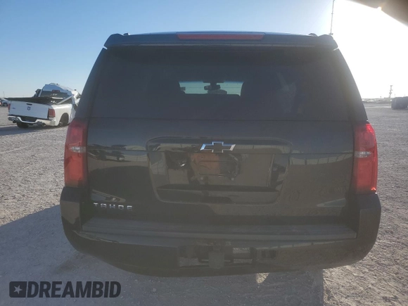 2018 Chevrolet Tahoe LS z VIN 1GNSKAKC1JR136870, wystawiony jako Copart lot #50523435 z przebiegiem 140 301 mil mil oraz Szkoda całkowita • Salvage title. Historia ofert i sprzedaży dostępna na DreamBid. Obrazek 6.