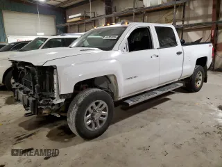 2015 Chevrolet Silverado 3500HD LT z VIN 1GC4KZC81FF107324, wystawiony jako Copart lot #44787225 z przebiegiem 204 941 mil mil oraz Szkoda całkowita • Salvage title. Historia ofert i sprzedaży dostępna na DreamBid. Obrazek 1.