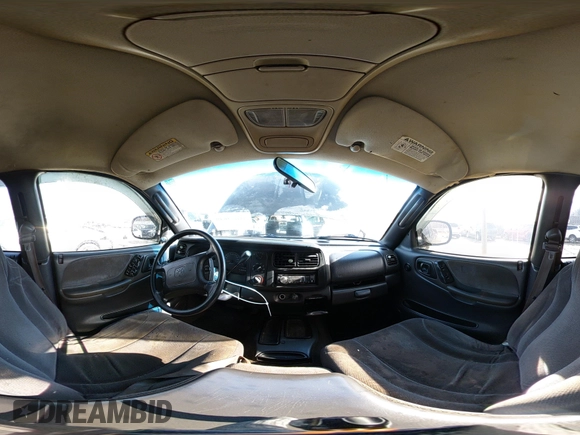 2000 Dodge Dakota Sport with VIN 1B7GL2AX8YS790208, listed as a IAAI auction lot 41613640 with 365,198 mi miles and . Bid and sale history available at DreamBid. Image 20.