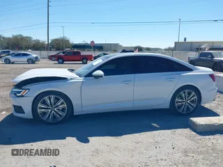 2023 Audi A6 Premium Plus z VIN WAUE3BF29PN089532, wystawiony jako IAAI lot #41602175 z przebiegiem 8573 mil mil oraz . Historia ofert i sprzedaży dostępna na DreamBid. Obrazek 14.