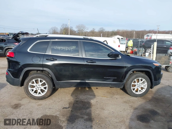 2016 Jeep Cherokee Latitude with VIN 1C4PJMCS6GW296570, listed as a IAAI auction lot 41975845 with 96,420 mi miles. Bid and sale history available at carsss.com. Image 13.