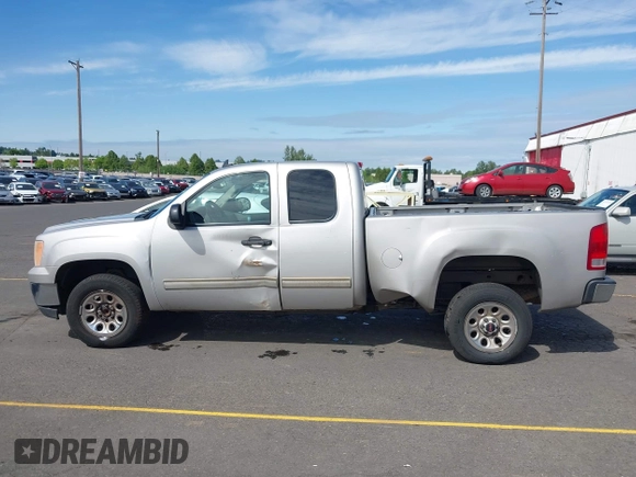 2008 GMC Sierra 1500 Work Truck z VIN 2GTEC19C381102196, wystawiony jako IAAI lot #42212449 z przebiegiem 213 361 mil mil oraz . Historia ofert i sprzedaży dostępna na DreamBid. Obrazek 14.