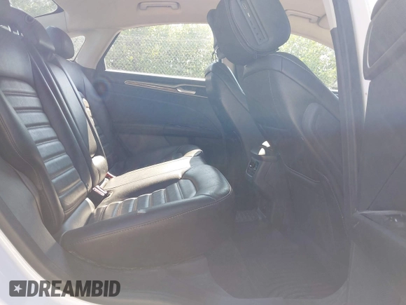 2013 Ford Fusion SE with VIN 3FA6P0H95DR327868, listed as a IAAI auction lot 42736102 with 153,359 mi miles and . Bid and sale history available at DreamBid. Image 8.