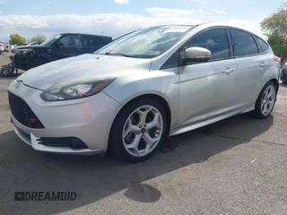 2014 Ford Focus ST with VIN 1FADP3L94EL422471, listed as a IAAI auction lot 41950492 with 80,440 mi miles and . Bid and sale history available at carsss.com. Image 17.