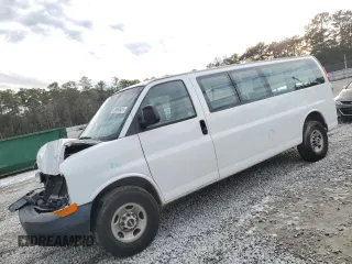 2007 GMC Savana with VIN 1GJHG39U671164615, listed as a Copart auction lot 88866525 with 182,856 mi miles and Salvage Title. Bid and sale history available at carsss.com. Image 1.