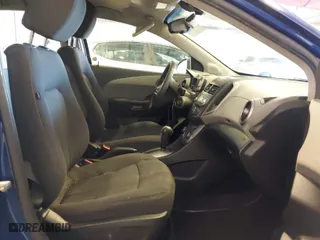 2014 Chevrolet Sonic LT with VIN 1G1JC5SH7E4118700, listed as a IAAI auction lot 41776531 with 172,655 mi miles. Bid and sale history available at carsss.com. Image 5.