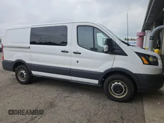 2018 Ford Transit z VIN 1FTYR1YG9JKA80761, wystawiony jako IAAI lot #42859226 z przebiegiem 132 605 mil mil oraz . Historia ofert i sprzedaży dostępna na DreamBid. Obrazek 24.