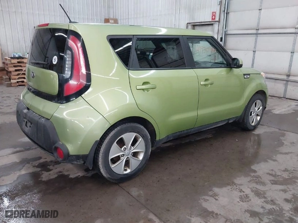 2015 Kia Soul with VIN KNDJN2A24F7752883, listed as a IAAI auction lot 41930940 with 224,713 mi miles. Bid and sale history available at carsss.com. Image 4.