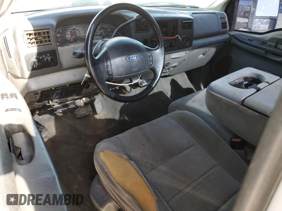 2004 Ford F-250 XL with VIN 1FTNF20L94EA54075, listed as a Copart auction lot 56751955 with 303,008 mi miles and Salvage title. Bid and sale history available at DreamBid. Image 8.