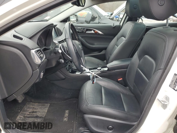 2018 Infiniti QX30 Premium with VIN SJKCH5CR0JA054730, listed as a Copart auction lot 40998554 with 33,126 mi miles. Bid and sale history available at carsss.com. Image 7.