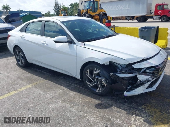 2025 Hyundai Elantra SEL Convenience with VIN KMHLS4DG8SU926062, listed as a IAAI auction lot 42098106 with 7,127 mi miles and . Bid and sale history available at DreamBid. Image 1.