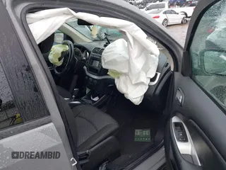 2019 Dodge Journey SE with VIN 3C4PDCBB2KT804440, listed as a IAAI auction lot 41333876 with 72,209 mi miles and . Bid and sale history available at DreamBid. Image 5.