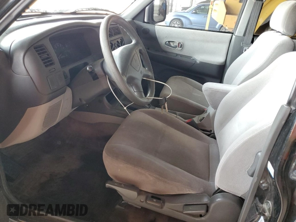 2001 Mitsubishi Montero ES z VIN JA4LS21H11P003533, wystawiony jako Copart lot #54403045 z przebiegiem 241 477 mil mil oraz Szkoda całkowita • Salvage title. Historia ofert i sprzedaży dostępna na DreamBid. Obrazek 7.