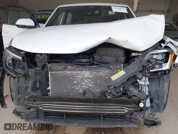 2024 Volkswagen Atlas SE with VIN 1V2KE2CA4RC208435, listed as a IAAI auction lot 42382037 with 38,693 mi miles and . Bid and sale history available at DreamBid. Image 12.