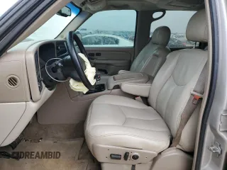 2005 GMC Yukon XL SLT with VIN 1GKEC16Z45J217761, listed as a Copart auction lot 51290375 with 204,236 mi miles and Salvage Title. Bid and sale history available at carsss.com. Image 7.