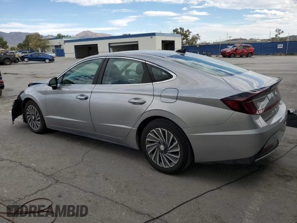 2020 Hyundai Sonata Hybrid Ultimate with VIN KMHL34JJ8LA013995, listed as a Copart auction lot 72614324 with 71,369 mi miles and Salvage Title. Bid and sale history available at carsss.com. Image 2.