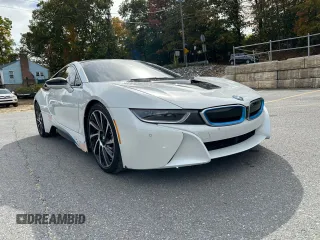 2015 BMW i8 z VIN WBY2Z2C53FV392080, wystawiony jako Copart lot #76544984 z przebiegiem 103 719 mil mil oraz Czysty tytuł • Clean title. Historia ofert i sprzedaży dostępna na DreamBid. Obrazek 4.