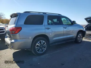 2013 Toyota Sequoia SR5 with VIN 5TDBY5G12DS084600, listed as a Copart auction lot 77708114 with 119,571 mi miles and Salvage Title. Bid and sale history available at carsss.com. Image 3.