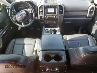 2021 Ford Expedition XLT с VIN 1FMJU1HT9MEA53247, выставлен на аукционе Copart как лот 54161315 с пробегом 53 162 миль миль и Списание • Salvage title. История ставок и продаж доступна на DreamBid. Изображение 8.