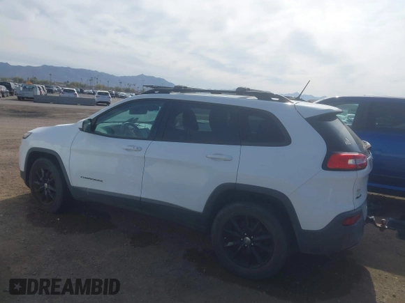 2014 Jeep Cherokee Latitude with VIN 1C4PJMCS7EW298115, listed as a IAAI auction lot 41605052 with 184,773 mi miles and . Bid and sale history available at DreamBid. Image 14.