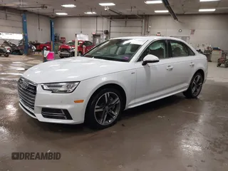 2017 Audi A4 Premium Plus z VIN WAUENAF45HN039427, wystawiony jako IAAI lot #41595241 z przebiegiem 64 605 mil mil oraz . Historia ofert i sprzedaży dostępna na DreamBid. Obrazek 2.