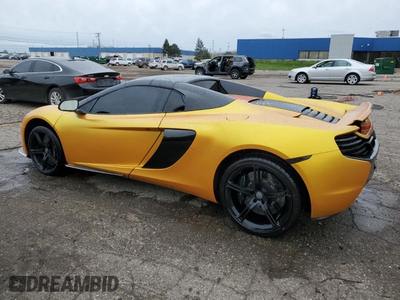 2015 McLaren 650S z VIN SBM11FAA0FW004199, wystawiony jako Copart lot #51758804 z przebiegiem 65 073 mil mil oraz Szkody całkowita. Historia ofert i sprzedaży dostępna na DreamBid. Obrazek 2.