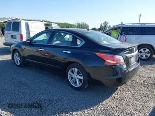 2013 Nissan Altima SV with VIN 1N4AL3AP4DC123285, listed as a IAAI auction lot 42229380 with 149,129 mi miles and . Bid and sale history available at carsss.com. Image 3.