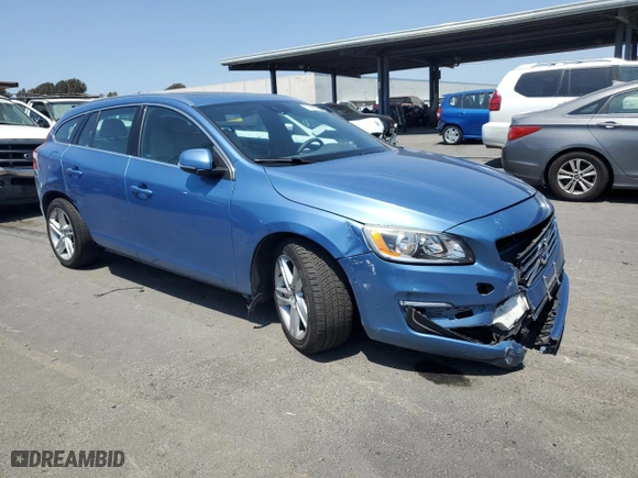 2015 Volvo V60 T5 Drive-E Premier with VIN YV140MEK2F1234446, listed as a Copart auction lot 64324364 with 82,064 mi miles and Salvage Title. Bid and sale history available at carsss.com. Image 4.