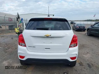 2022 Chevrolet Trax LS with VIN KL7CJNSM6NB522406, listed as a IAAI auction lot 40993801 with 115,738 mi miles. Bid and sale history available at carsss.com. Image 16.