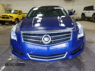 2013 Cadillac ATS z VIN 1G6AG5RX5D0157352, wystawiony jako Copart lot #50356135 z przebiegiem 153 772 mil mil oraz Czysty tytuł • Clean title. Historia ofert i sprzedaży dostępna na DreamBid. Obrazek 5.
