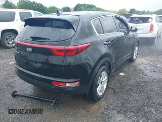 2018 Kia Sportage LX z VIN KNDPMCAC3J7335212, wystawiony jako IAAI lot #42092564 z przebiegiem 126 691 mil mil oraz . Historia ofert i sprzedaży dostępna na DreamBid. Obrazek 4.