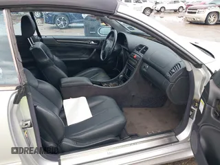 2001 Mercedes-Benz CLK with VIN WDBLK70G41T081841, listed as a IAAI auction lot 42144737 with Not Provided miles. Bid and sale history available at carsss.com. Image 5.