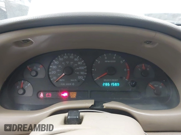 2000 Ford Mustang z VIN 1FAFP4043YF159108, wystawiony jako IAAI lot #41885338 z przebiegiem 286 158 mil mil oraz . Historia ofert i sprzedaży dostępna na DreamBid. Obrazek 7.