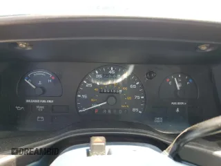 1994 Ford Taurus GL z VIN 1FALP5246RG126184, wystawiony jako Copart lot #67615014 z przebiegiem 95 189 mil mil oraz Szkoda całkowita • Salvage title. Historia ofert i sprzedaży dostępna na DreamBid. Obrazek 9.