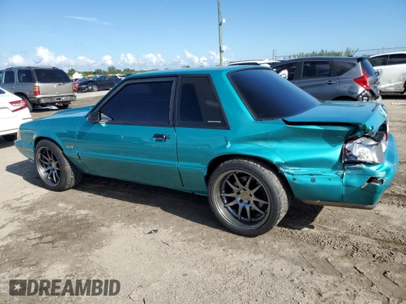 1993 Ford Mustang z VIN 1FACP40E9PF168633, wystawiony jako Copart lot #71578014 z przebiegiem 954 mil mil oraz Szkoda całkowita • Salvage title. Historia ofert i sprzedaży dostępna na DreamBid. Obrazek 2.
