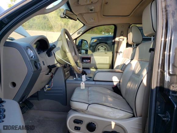 2006 Lincoln Mark LT with VIN 5LTPW18576FJ11246, listed as a Copart auction lot 71769914 with 165,800 mi miles and Salvage Title. Bid and sale history available at carsss.com. Image 7.