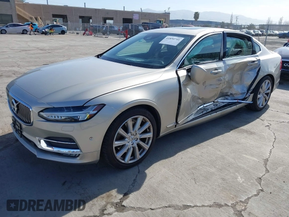 2018 Volvo S90 Inscription z VIN LVY992MLXJP004376, wystawiony jako IAAI lot #41850741 z przebiegiem 50 164 mil mil oraz . Historia ofert i sprzedaży dostępna na DreamBid. Obrazek 17.