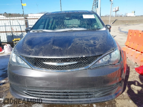 2017 Chrysler Pacifica Touring with VIN 2C4RC1DG7HR648786, listed as a IAAI auction lot 41570029 with 125,406 mi miles and . Bid and sale history available at DreamBid. Image 13.