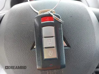 2017 Mitsubishi Mirage SE z VIN ML32A4HJ4HH002795, wystawiony jako IAAI lot #42063244 z przebiegiem 111 378 mil mil oraz . Historia ofert i sprzedaży dostępna na DreamBid. Obrazek 11.