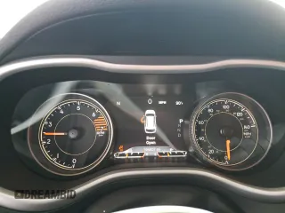 2017 Jeep Cherokee Limited с VIN 1C4PJLDB8HW526202, выставлен на аукционе Copart как лот 63217615 с пробегом 164 807 миль миль и Чистый • Clean title. История ставок и продаж доступна на DreamBid. Изображение 9.