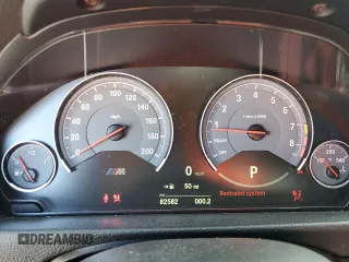 2018 BMW M3 z VIN WBS8M9C57J5J79640, wystawiony jako Copart lot #51247225 z przebiegiem 82 582 mil mil oraz Szkoda całkowita • Salvage title. Historia ofert i sprzedaży dostępna na DreamBid. Obrazek 9.