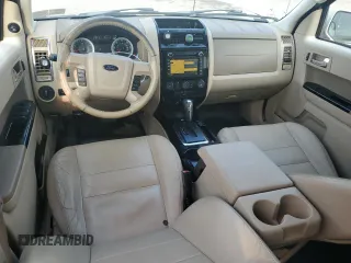 2010 Ford Escape Limited z VIN 1FMCU0EG4AKB30517, wystawiony jako Copart lot #59870285 z przebiegiem 126 483 mil mil oraz Czysty tytuł • Clean title. Historia ofert i sprzedaży dostępna na DreamBid. Obrazek 8.