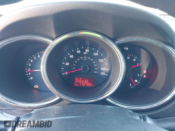 2012 Kia Sorento LX with VIN 5XYKTDA25CG235127, listed as a IAAI auction lot 41804019 with 176,000 mi miles. Bid and sale history available at carsss.com. Image 7.
