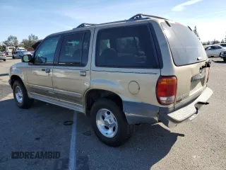 2001 Ford Explorer XLT with VIN 1FMZU63E01ZA13443, listed as a Copart auction lot 42386555 with 226,584 mi miles and Salvage title. Bid and sale history available at DreamBid. Image 2.