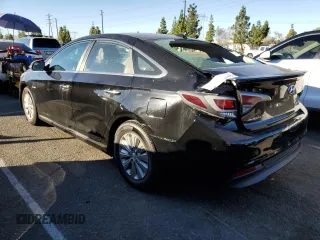 2016 Hyundai Sonata Hybrid SE with VIN KMHE24L14GA011949, listed as a Copart auction lot 71629653 with 103,993 mi miles. Bid and sale history available at carsss.com. Image 2.